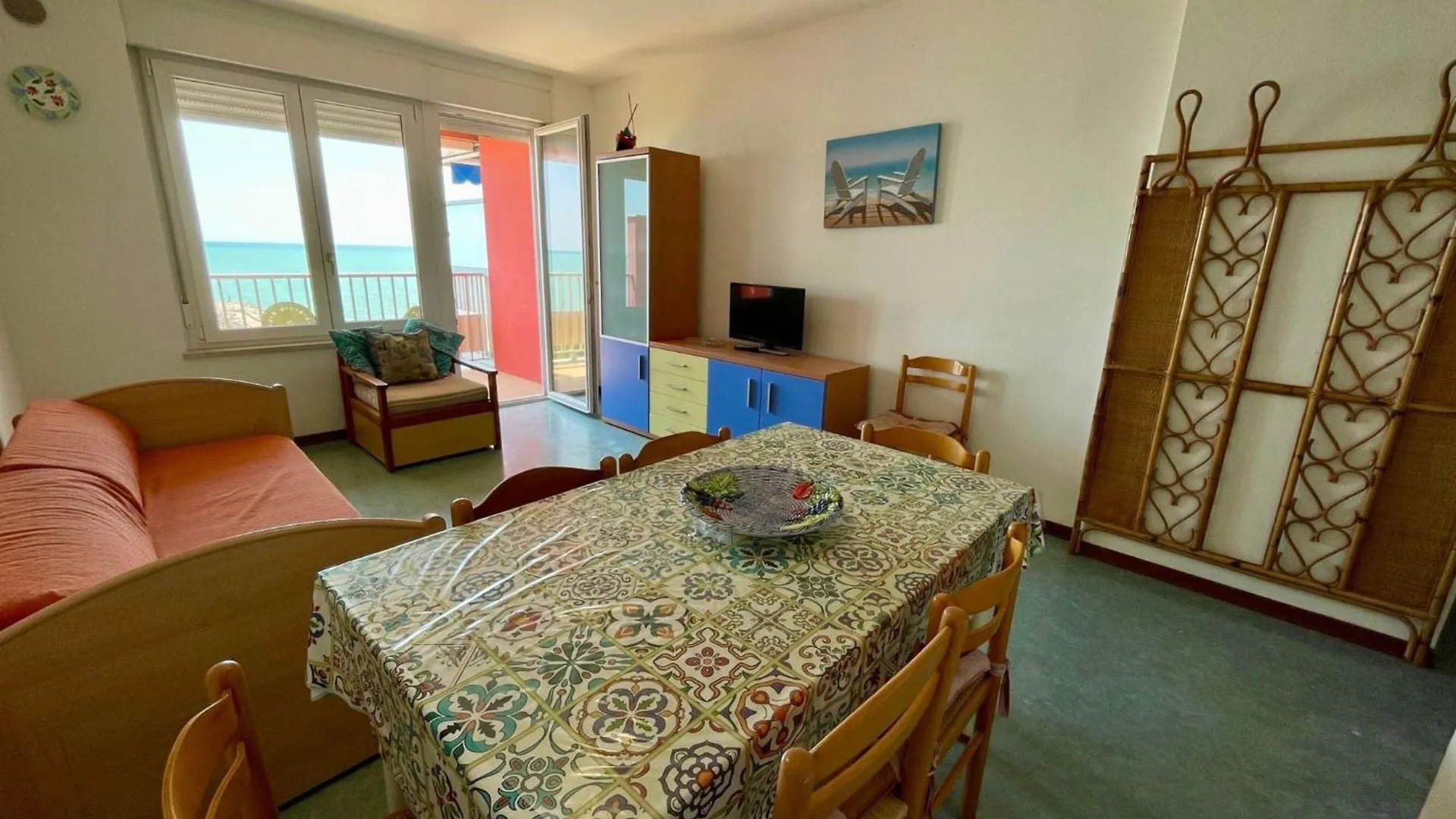 Appartement Seaview Flat Just 70M From The Sea à Porto Santa Margherita